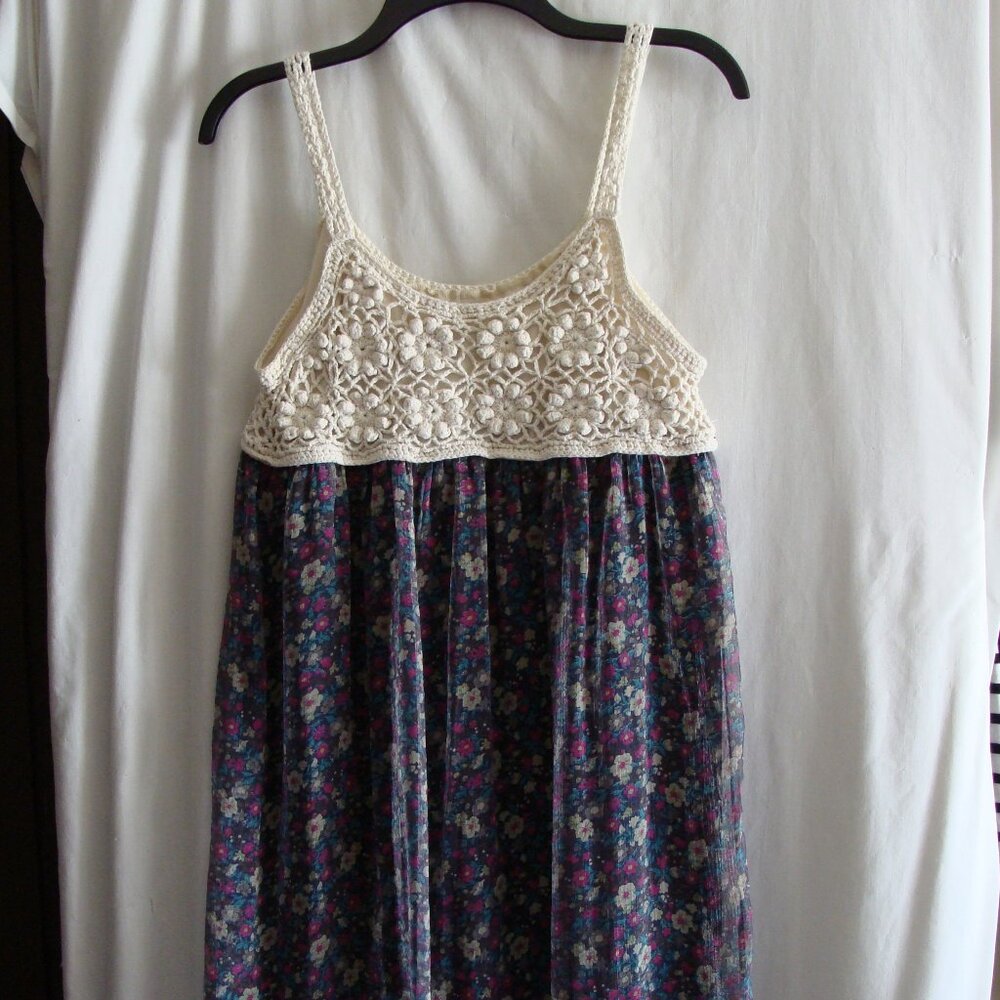 Vintage dELiA*s Gray Fuchsia & Cream FLORAL Print CROCHET Top SUNDRESS Sz LARGE